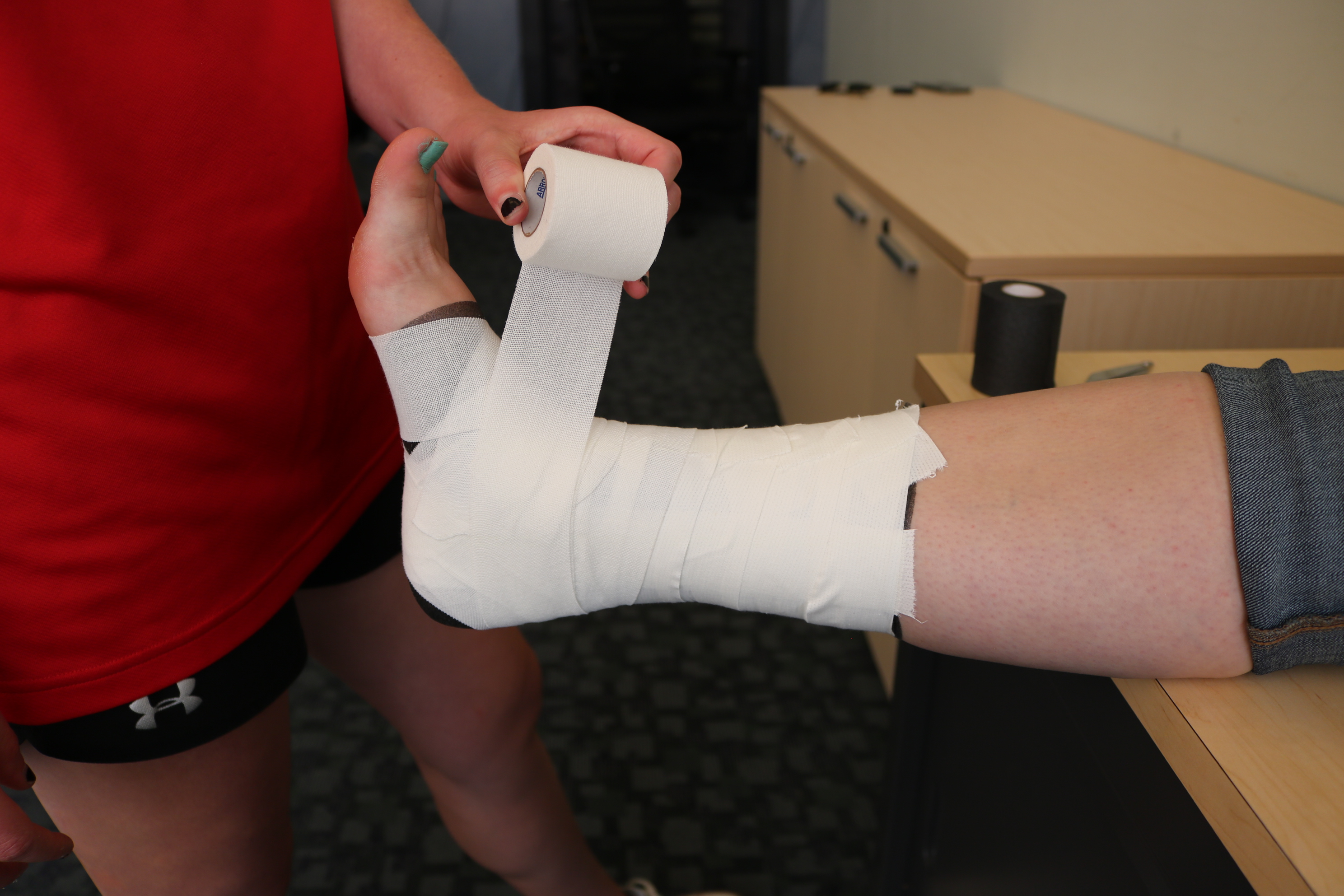 Ankle Taping Made Easy 17 Steps (with Pictures) Instructables