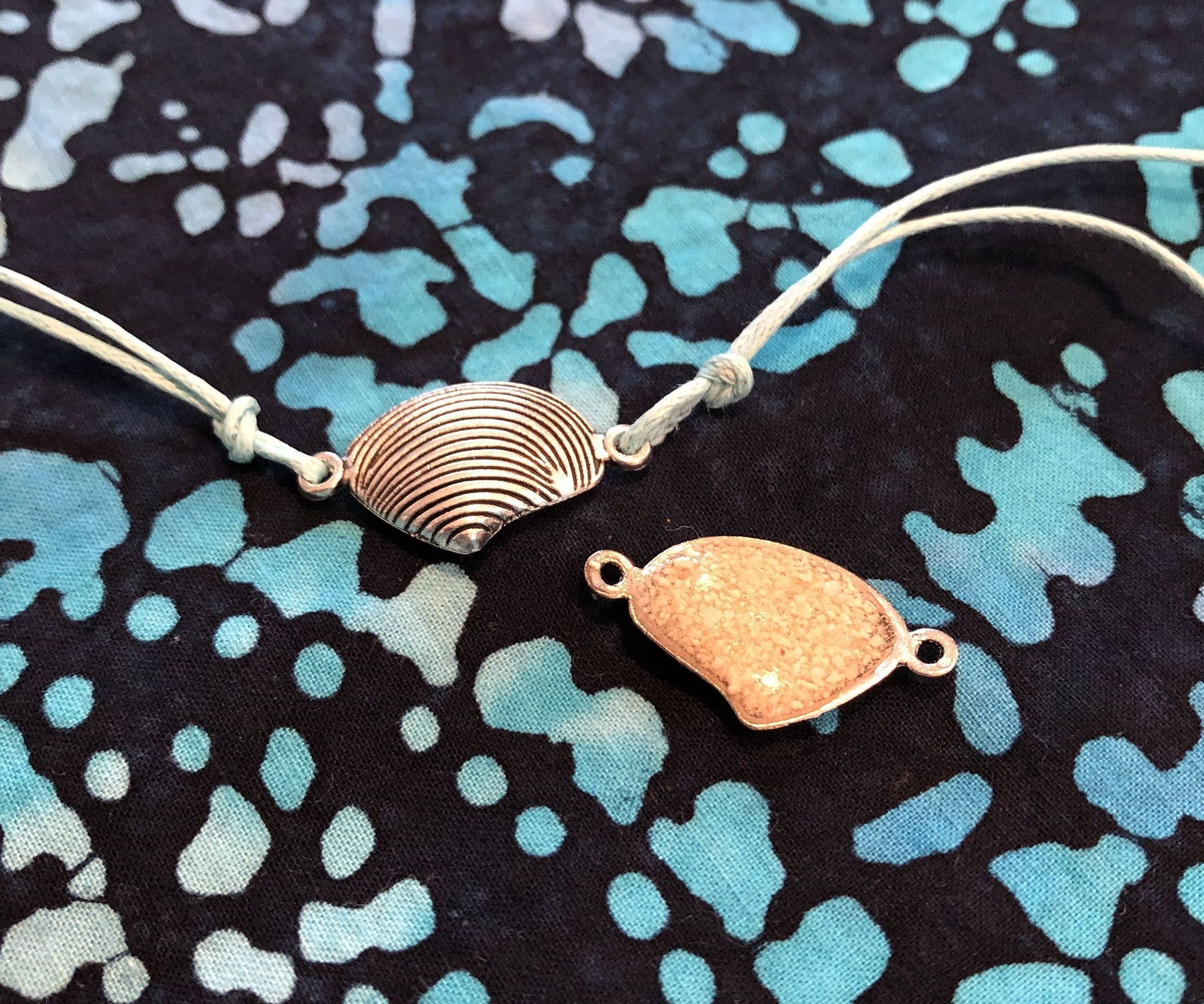 Sand Keepsakes Using Epoxy