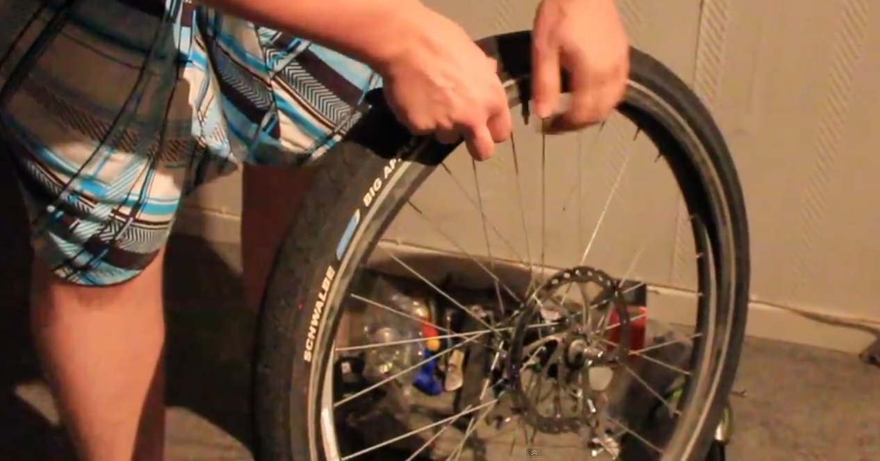How to Change a Bicycle Tire/ Flat Tire