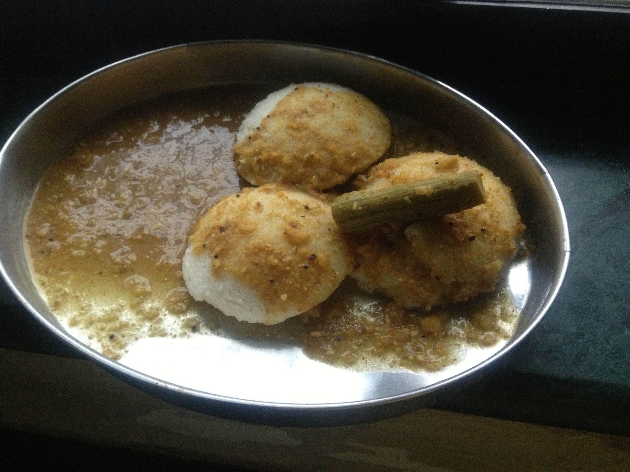 the amazingly delicious idli sambar