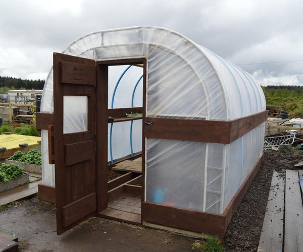 DIY POLYTUNNEL / GREENHOUSE