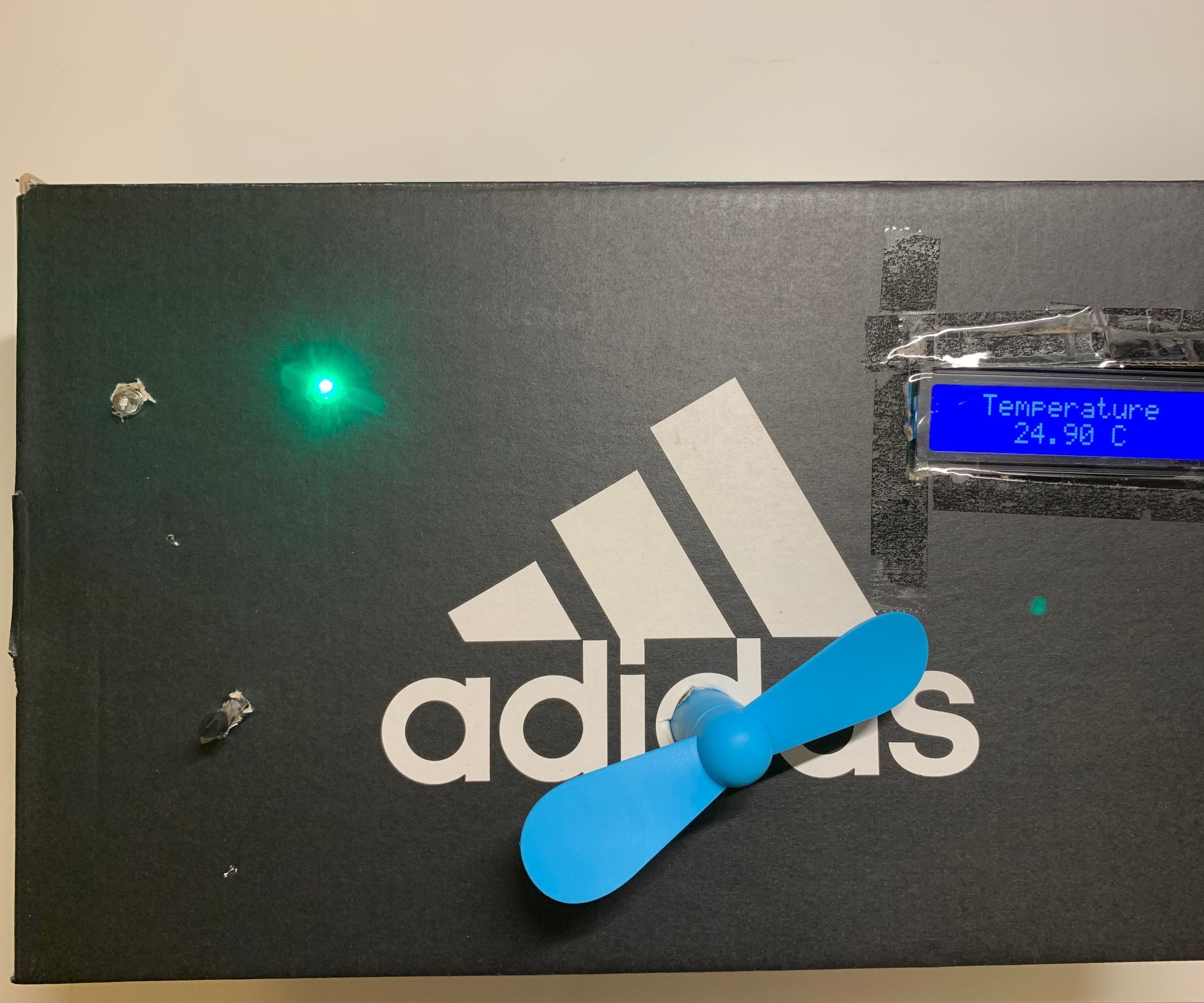 LM35 Thermometer With LCD, Fan, Speaker and LED