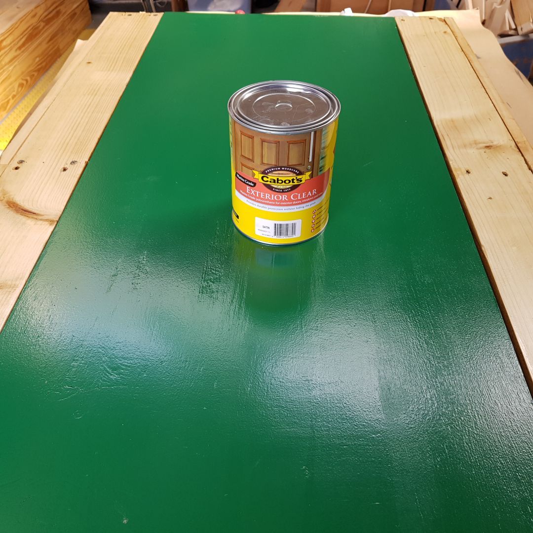 Wall Mounted Drop Down Pallet Bar 10 Steps (with Pictures