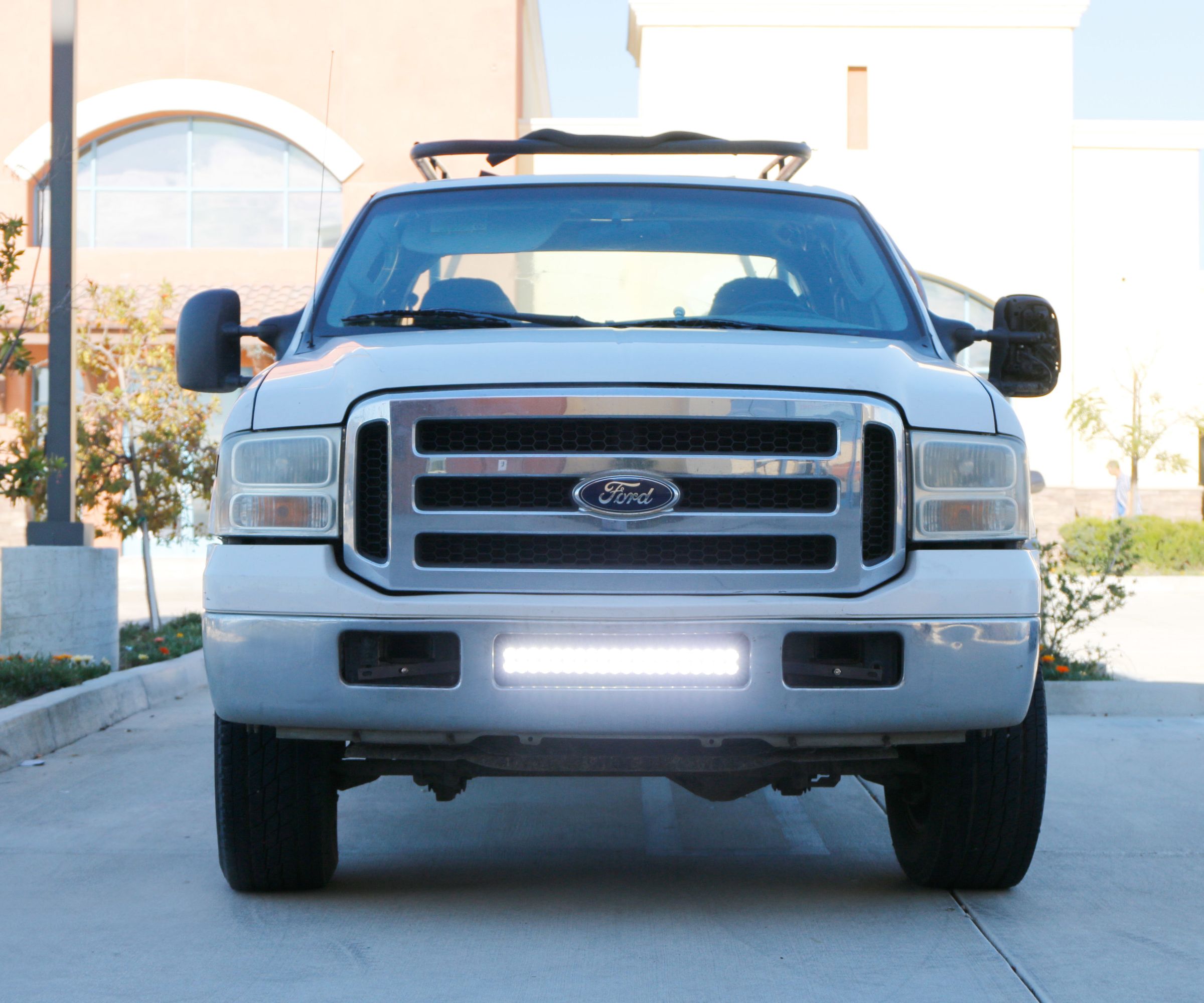 IJDMTOY LED Light Bar 05-07 Ford F-250 Install