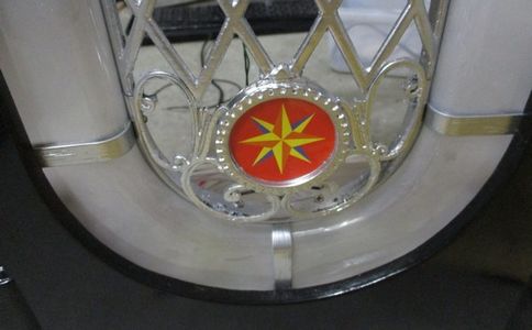 'Time Machine' Mini Jukebox : 8 Steps (with Pictures) - Instructables
