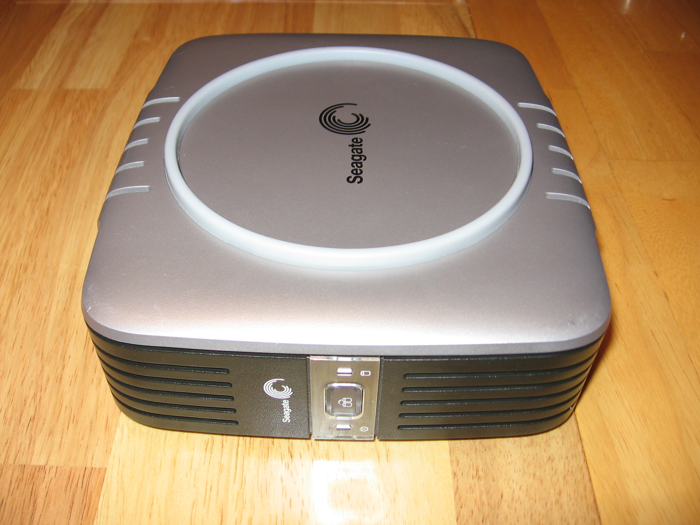 Disassemble Seagate External Harddrive Enclosure 5 Steps Instructables