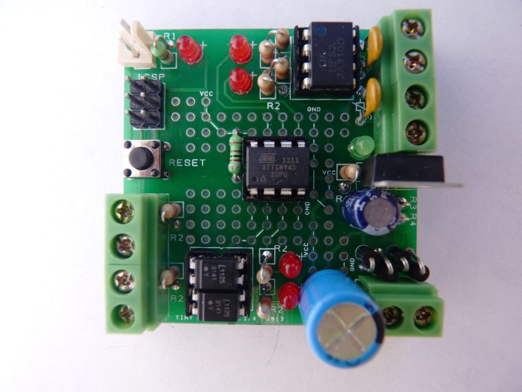 ATTiny45/85 Multi Voltage "smart Relay"