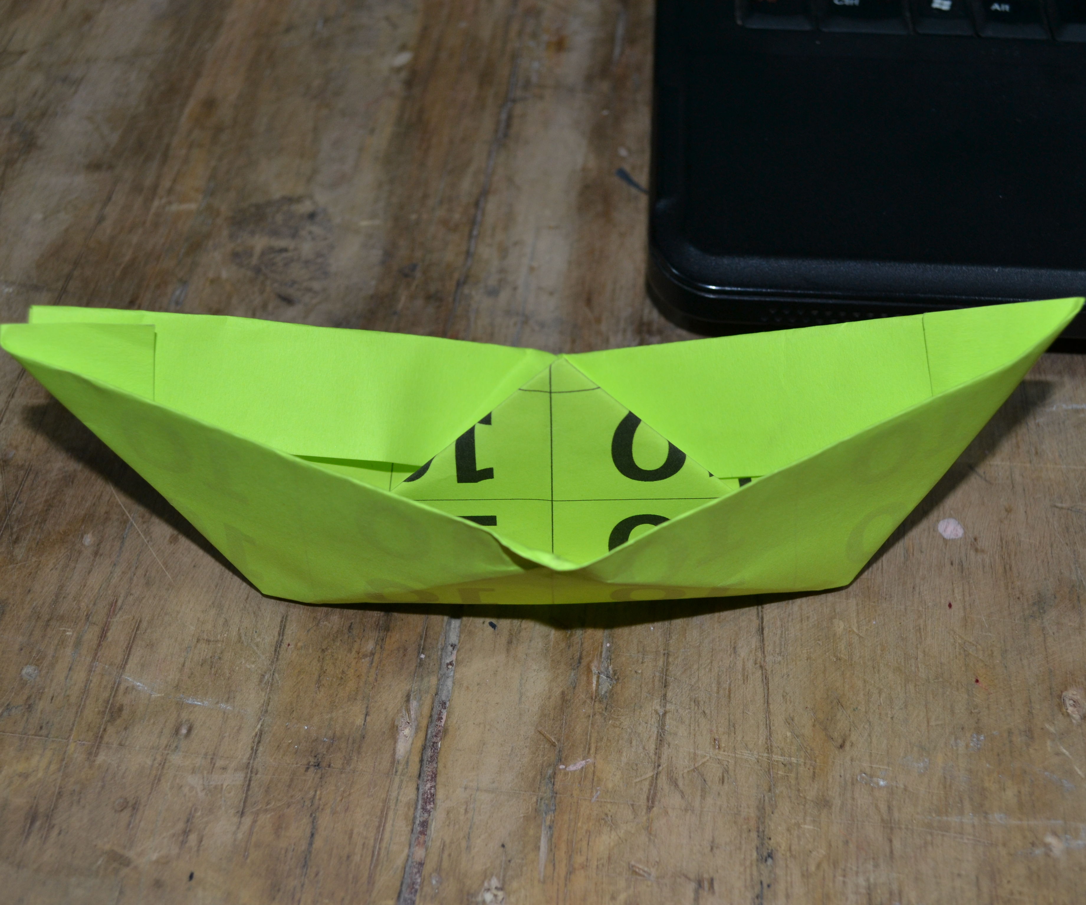 Como Hacer Un Barco De Papel