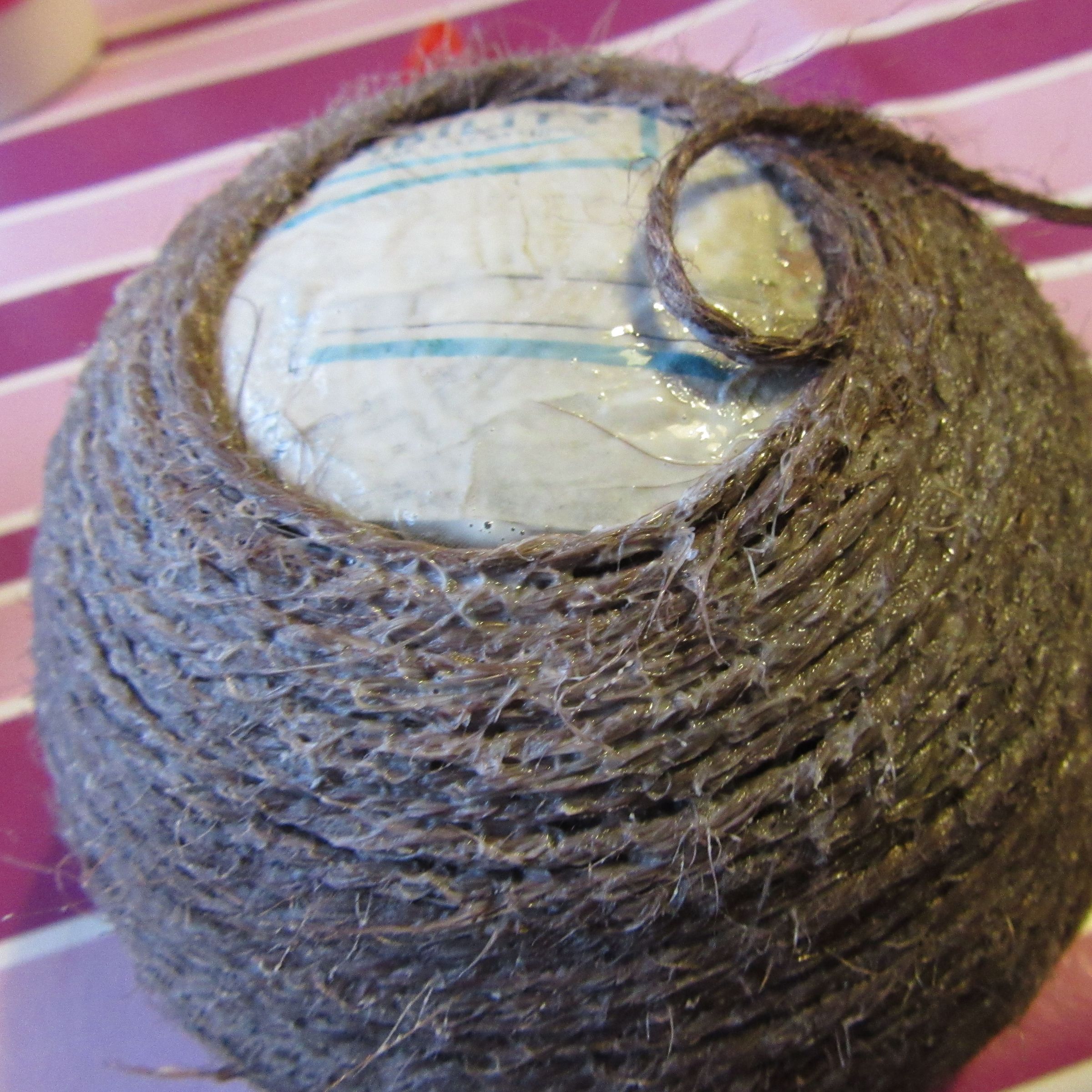 Papier Mache and String Storage Pods : 8 Steps (with Pictures ...