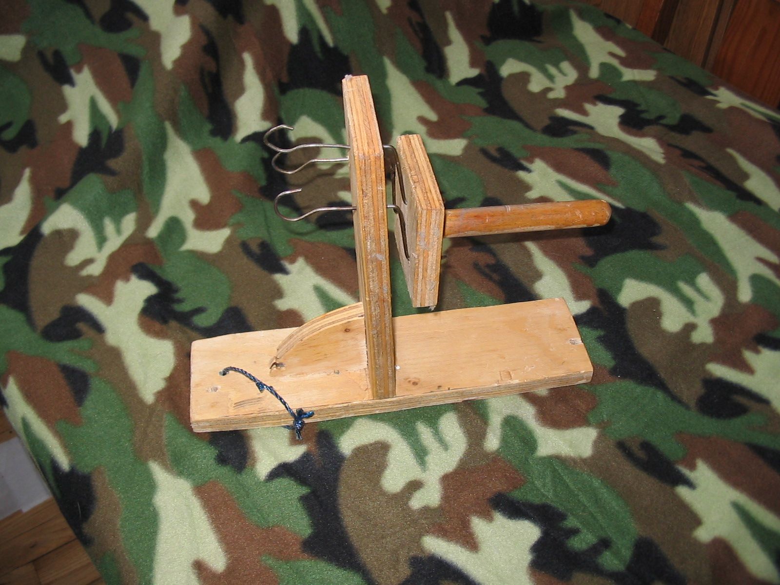 Reuse Old Printer Ribbons and Video Tape to Make Rope!