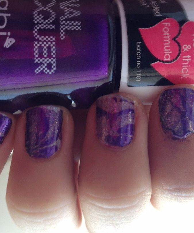 Marble Swirl Nails