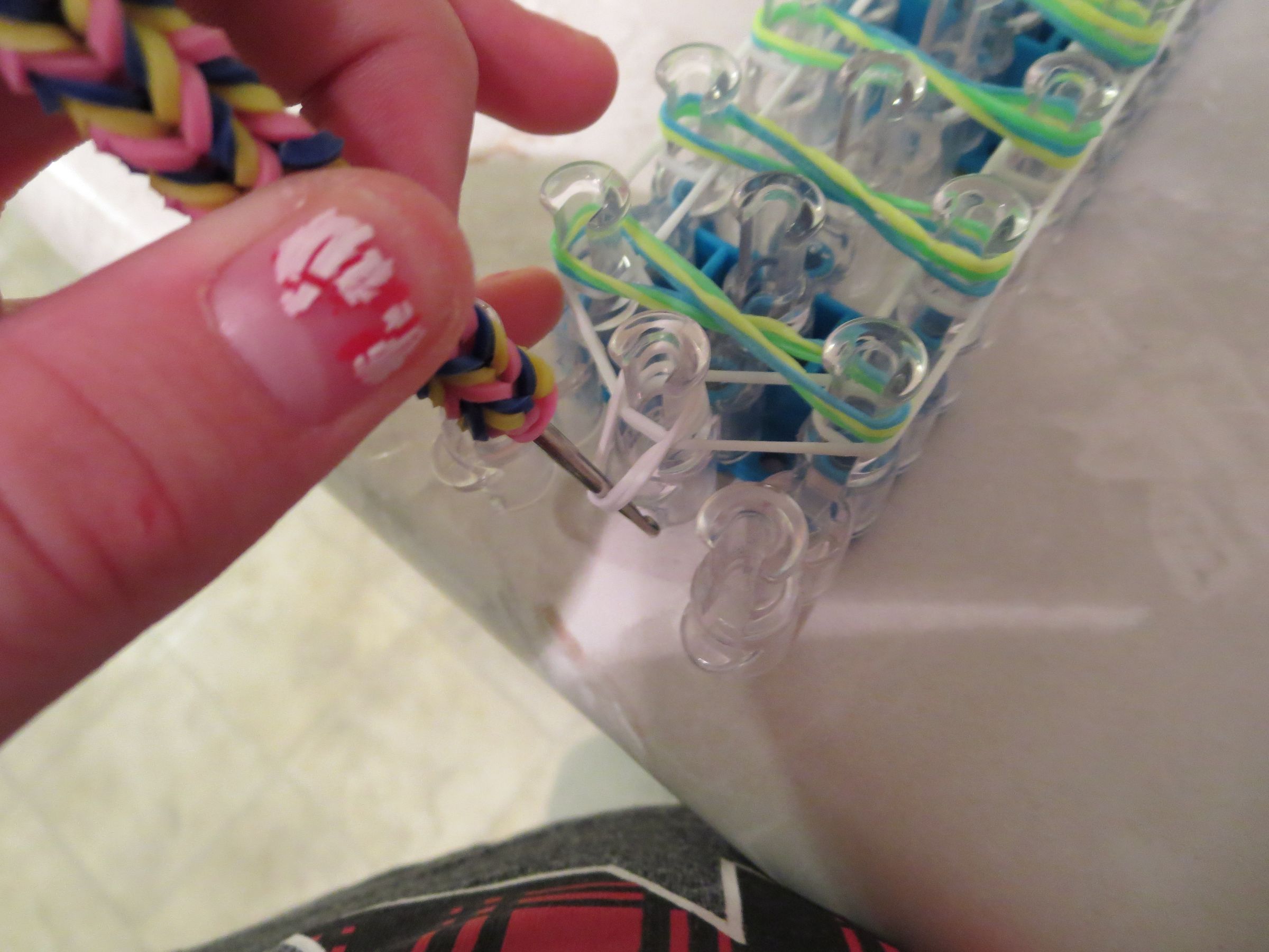 Taffy Twist Rainbow Loom Bracelet 14 Steps (with Pictures