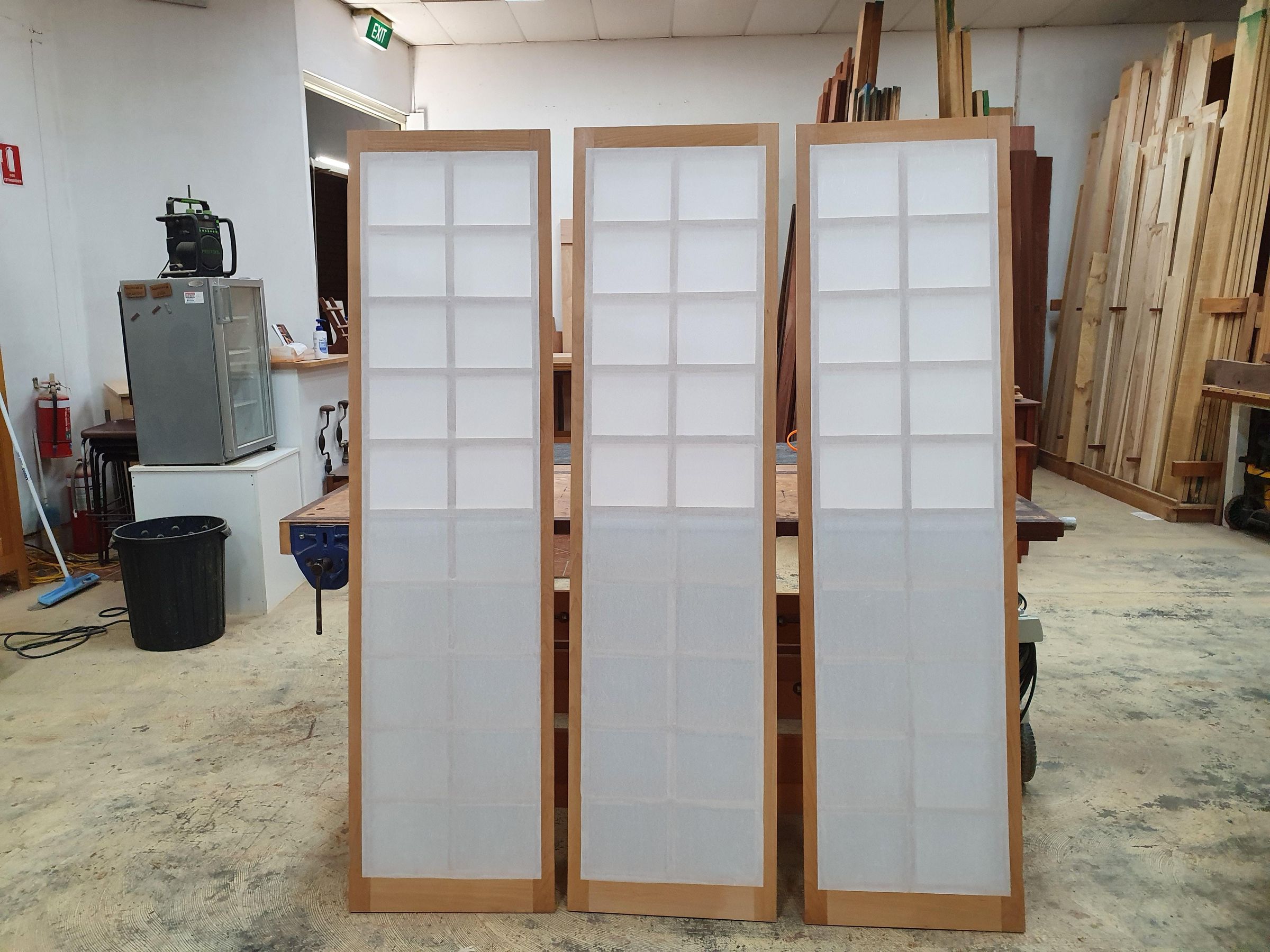 Build a Folding Shoji Screen / Room Divider 17 Steps (with Pictures