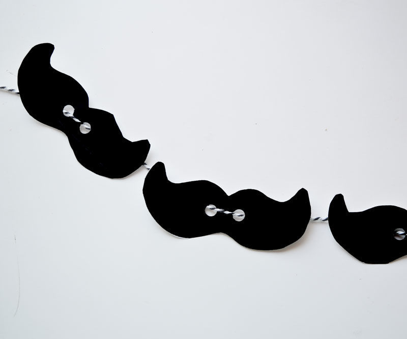 DIY Paper Mustache Banner for Cinco De Mayo Party