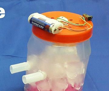 DIY Mini Air Cooler With Household Items(Very Cheap)