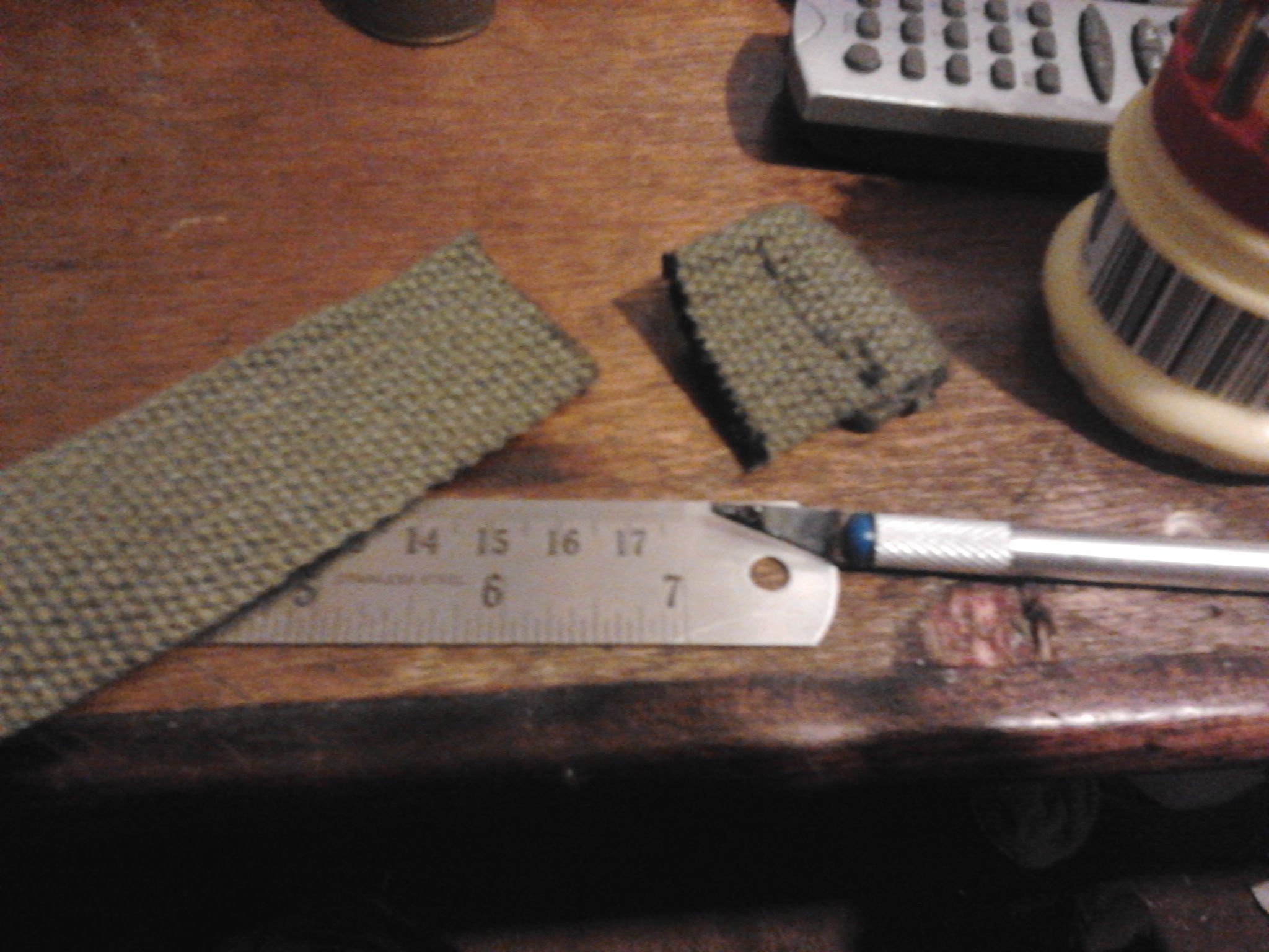 Fit Guitar Strap End Pin Buttons and Gutar Style Strap to a Ukelele. Instructables