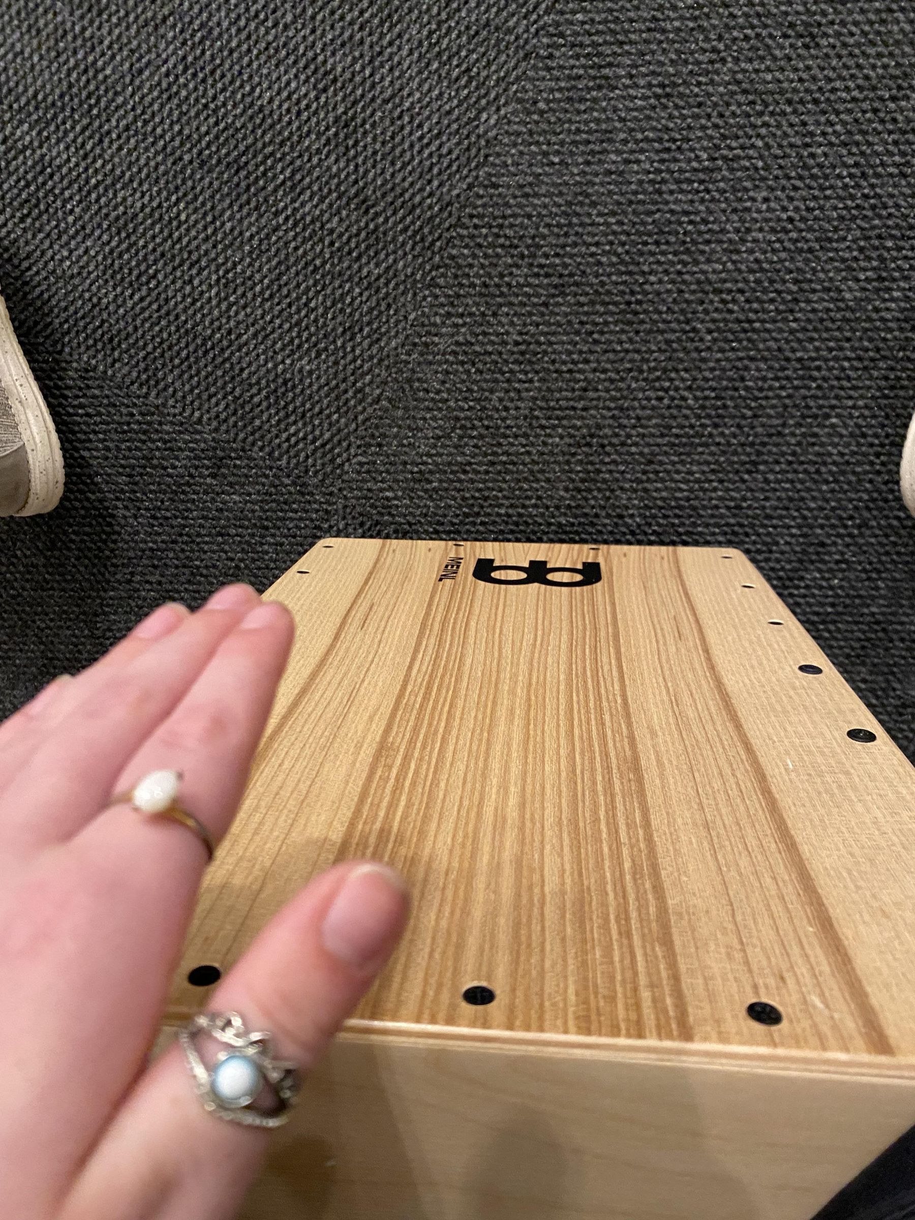 How to Play the Cajón 3 Steps Instructables