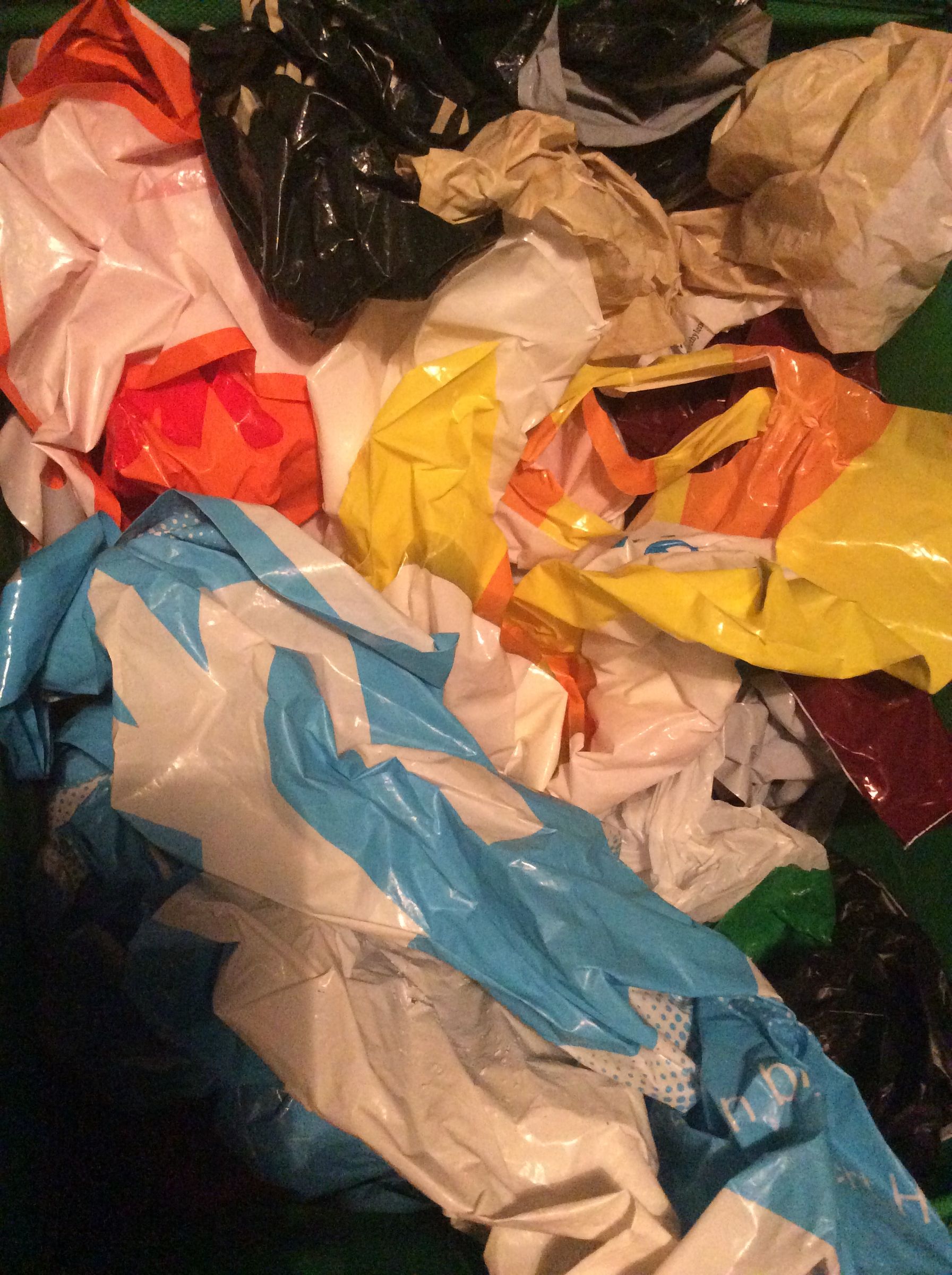 How to Fold a Plastic Bag (with Pictures) Instructables