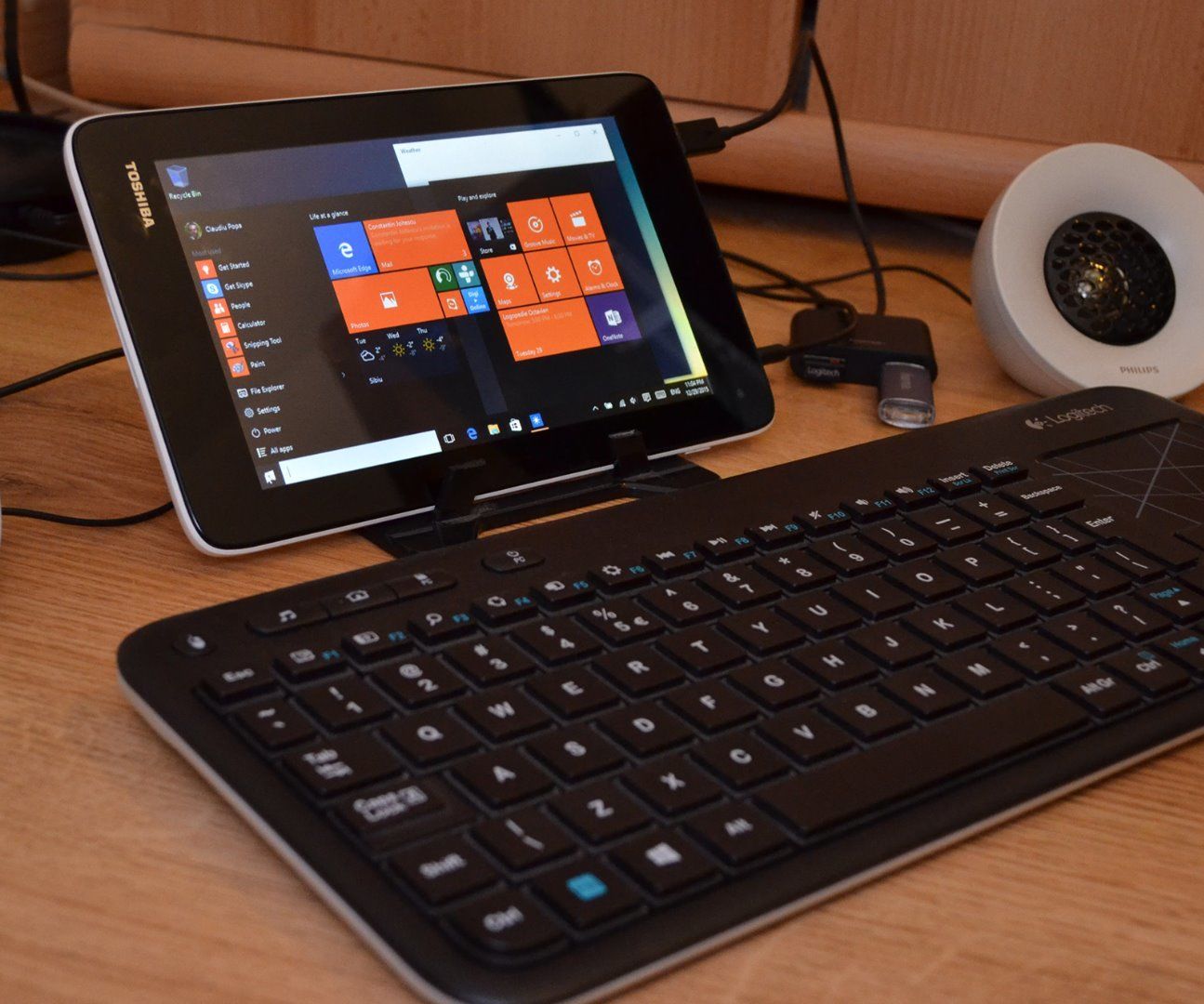 Turn Your Toshiba WT7-C Tablet Into a Full-fledged PC
