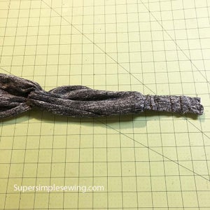 Turn Out Elastic 