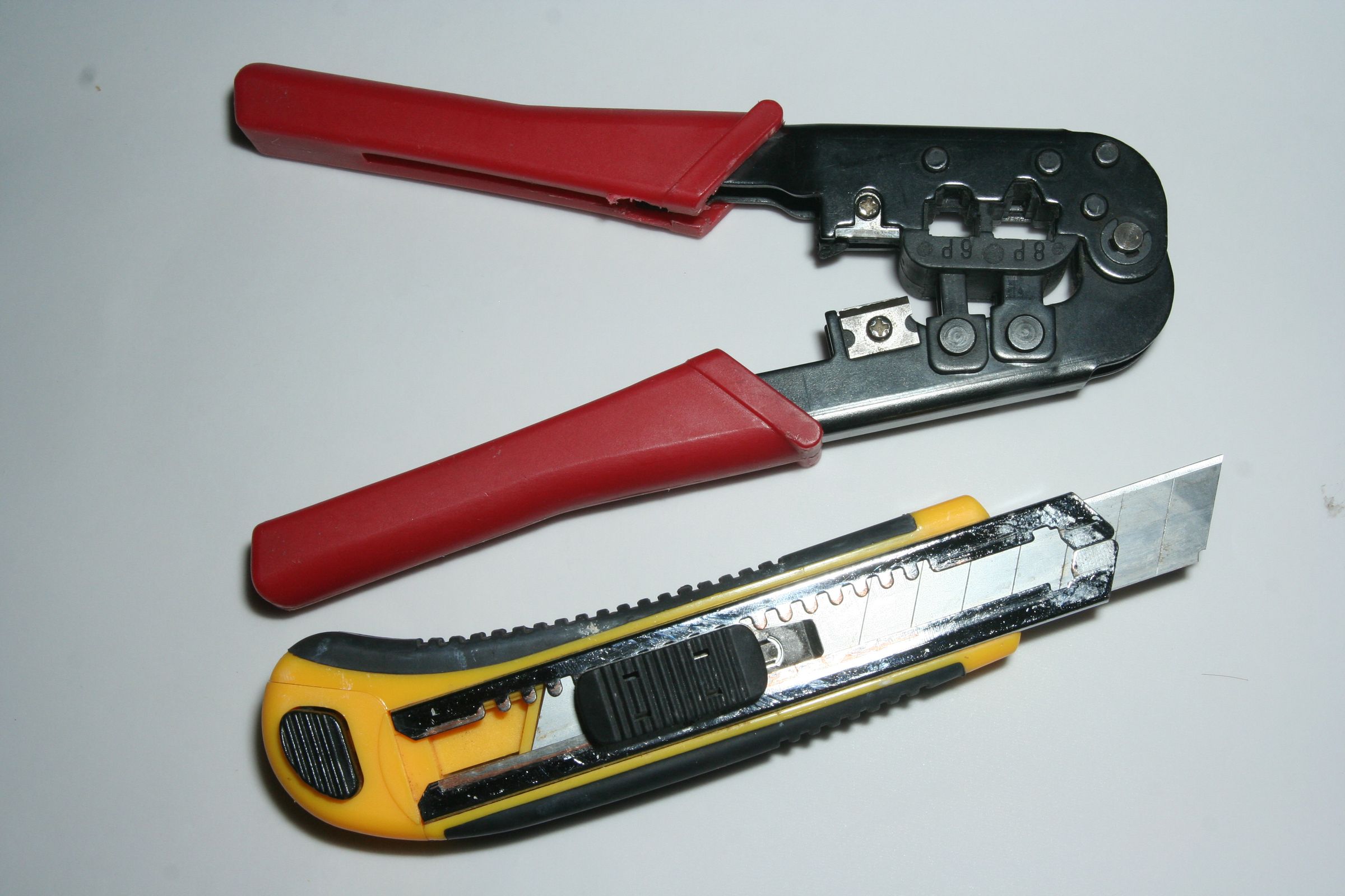 RJ-45 Key Chain and Rack : 5 Steps (with Pictures) - Instructables