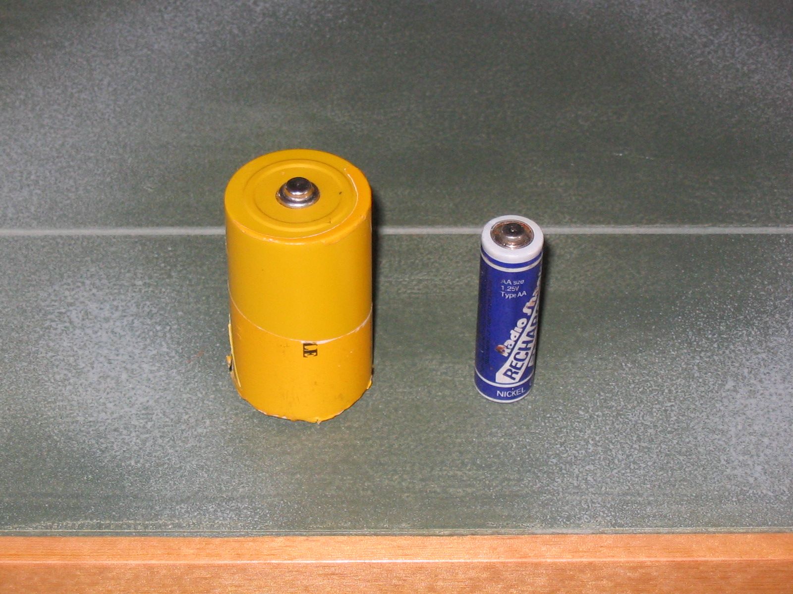 AA to D Cell Adapter