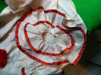 Ruffled Collar