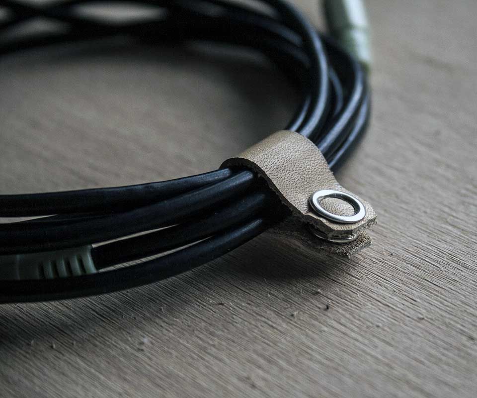 Leather Cable-holder With Metal Fastener