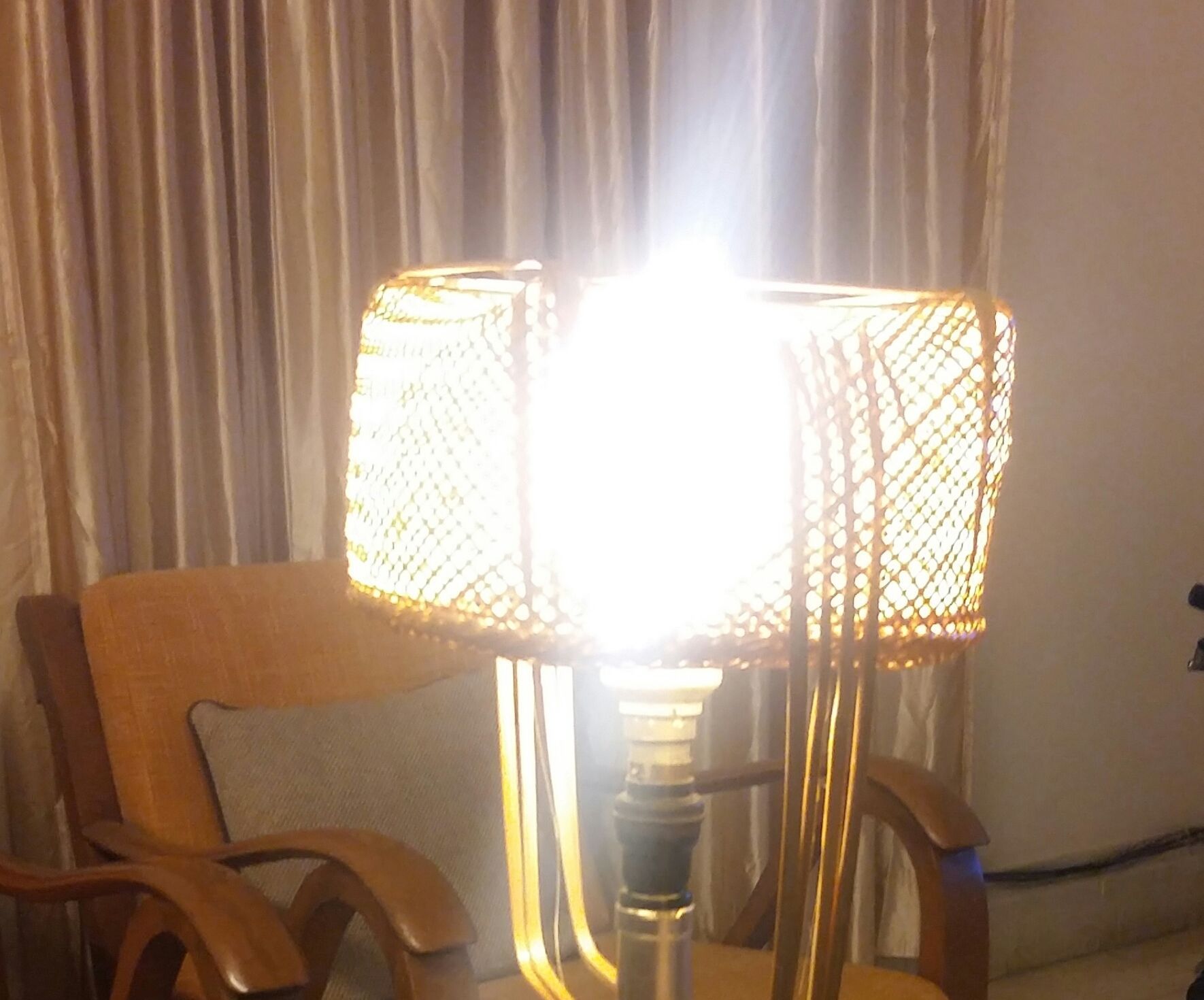 Rustic Wine Bottle Table Lamp