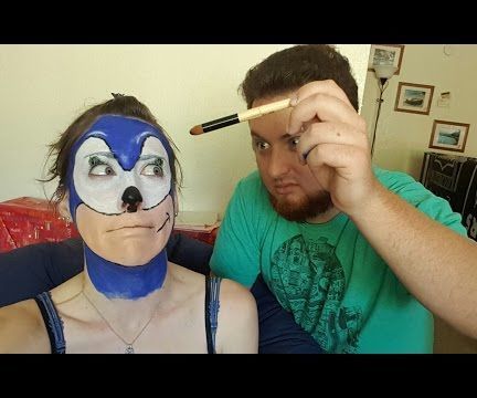 Sonic Face Paint (Having Someone Else Paint My Face!)
