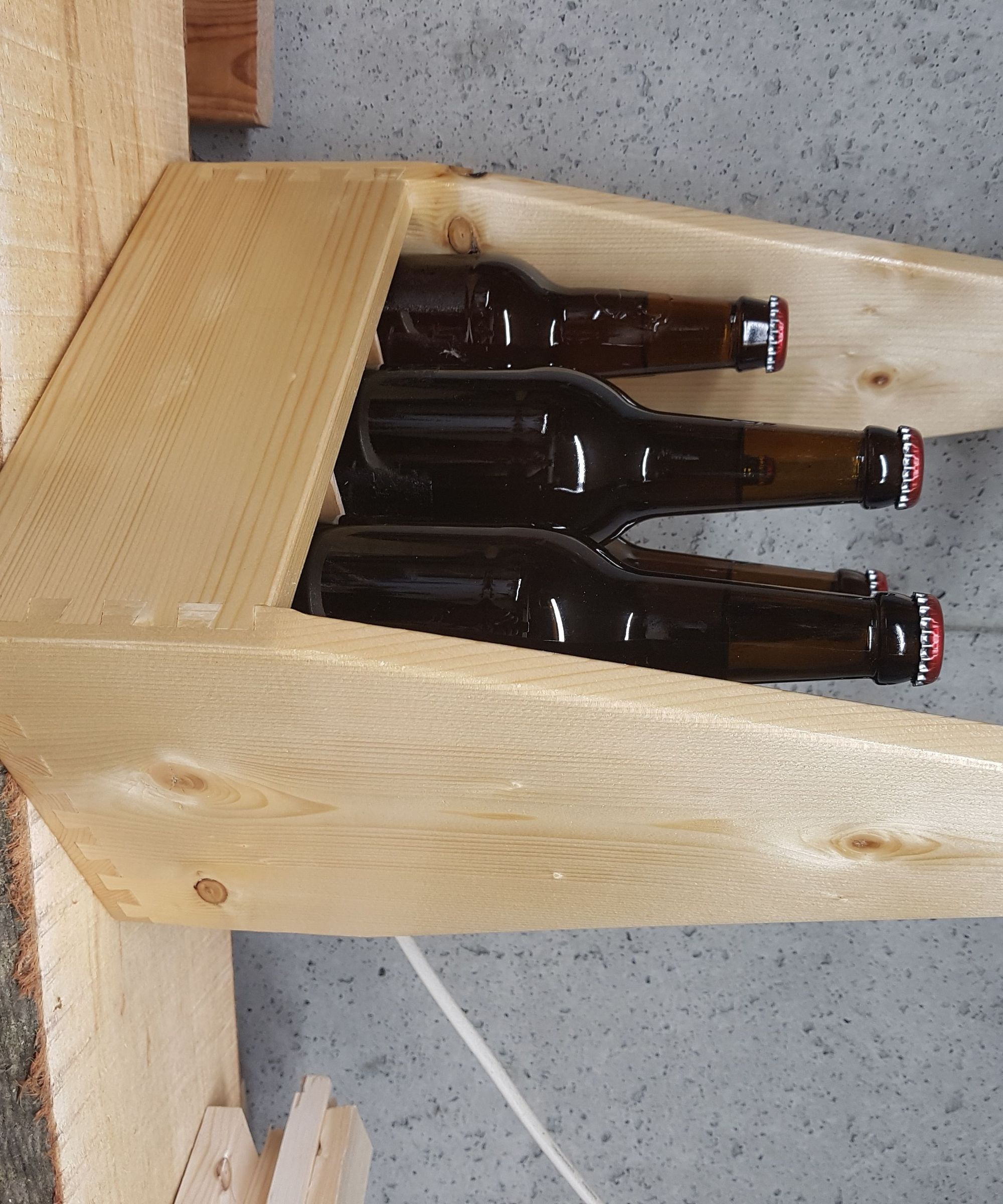 Dovetailed Beertote