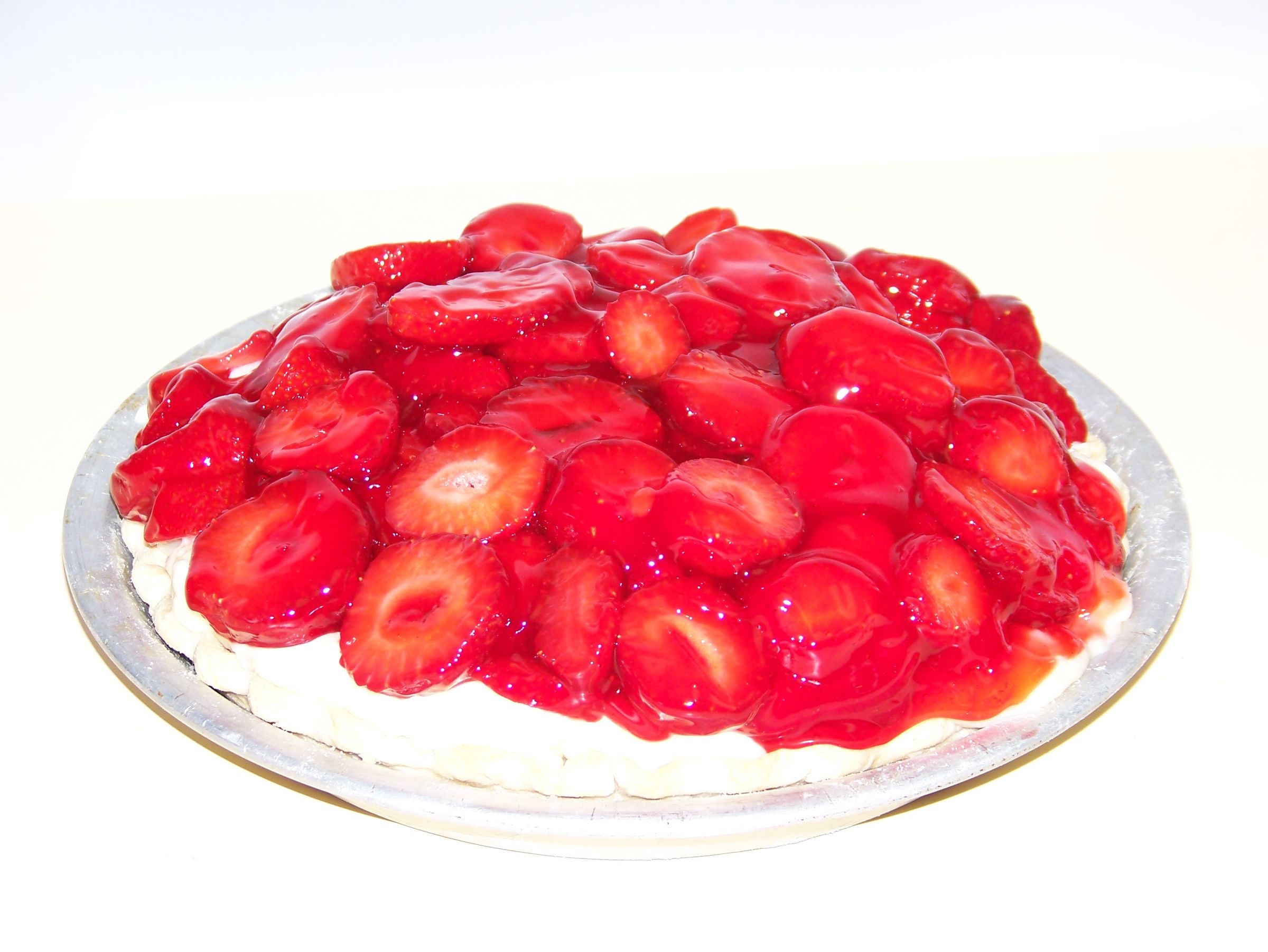 Amazing Strawberry Banana Cream Pie