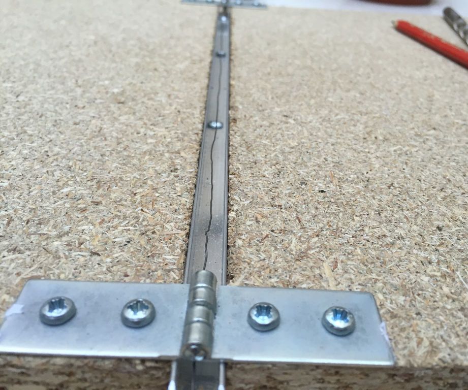 DIY Low Cost Hot Wire Plastic Sheet Bending Tool