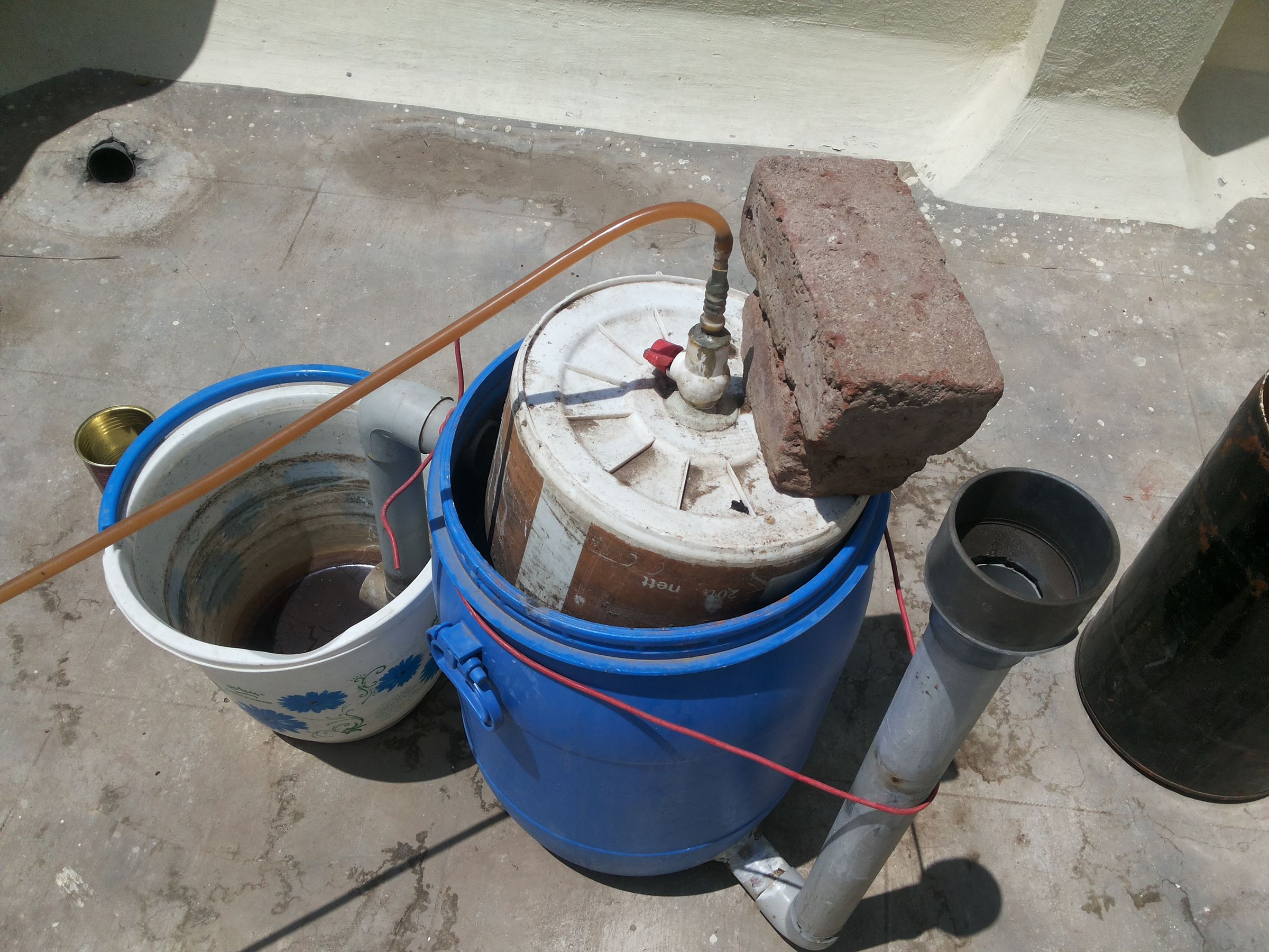 Biogas at Home- Cheap and Easy : 8 Steps - Instructables