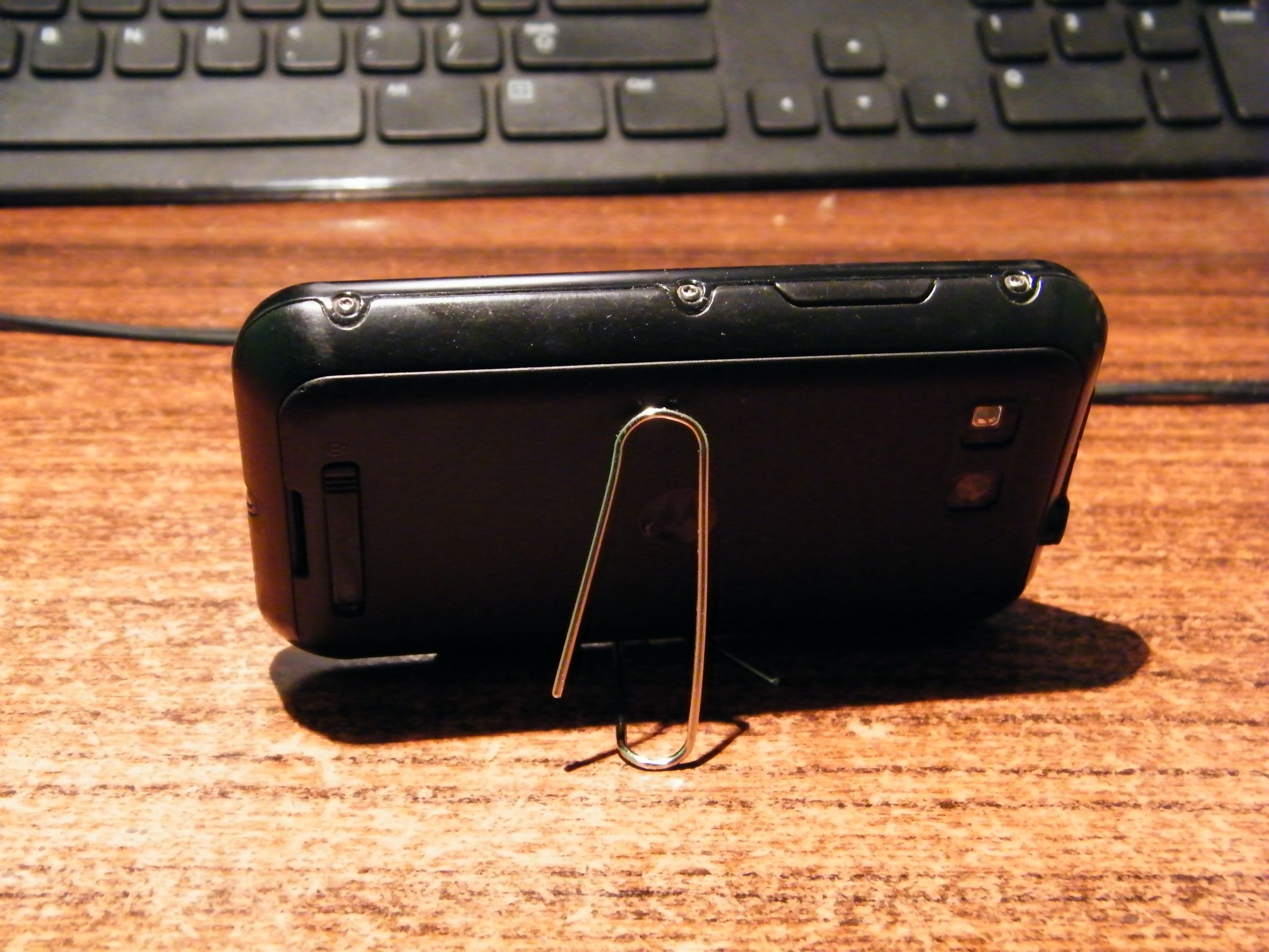 DIY Phone Stand Paper Clip Mobile Phone Stand 2min, 0 Project 5