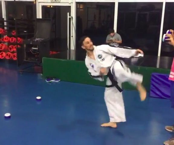 TrainerLights Improve Athletes' Reflexes