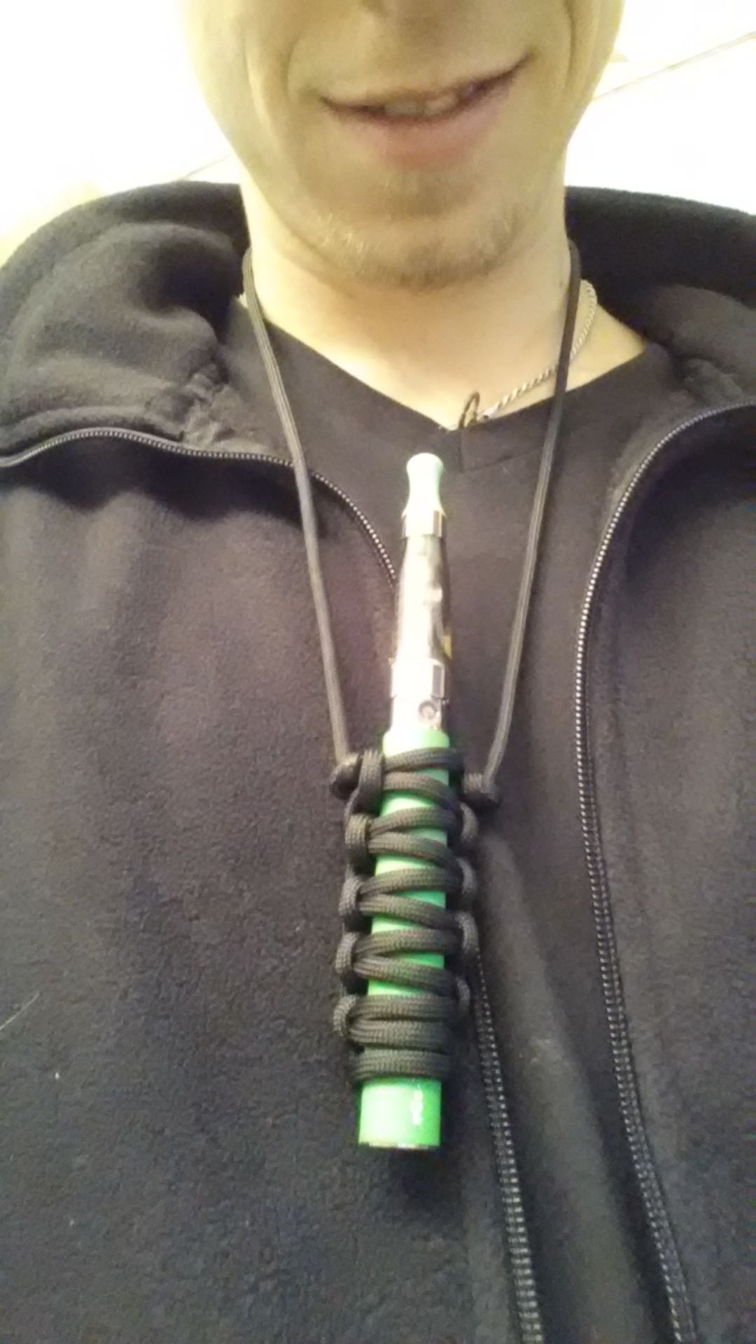 Paracord Vape Necklace (Cobra Knot)