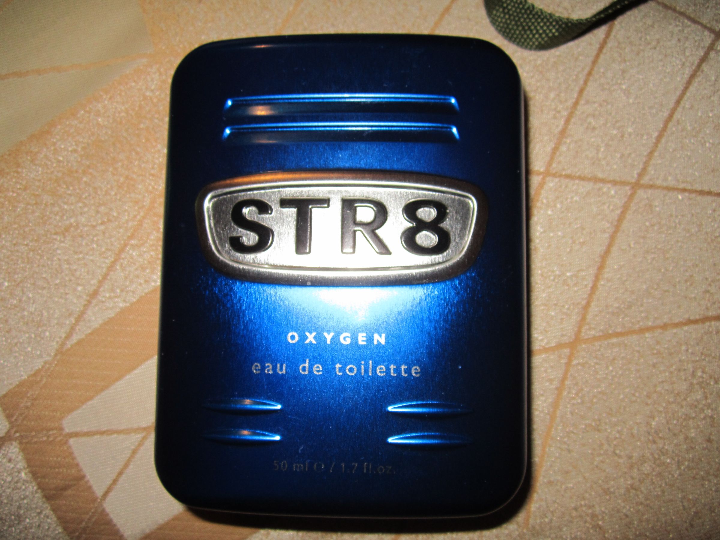 How to Survive in the Wilderness: Altoids (STR8) Survival Kit + Compact Stoves & Hunting.