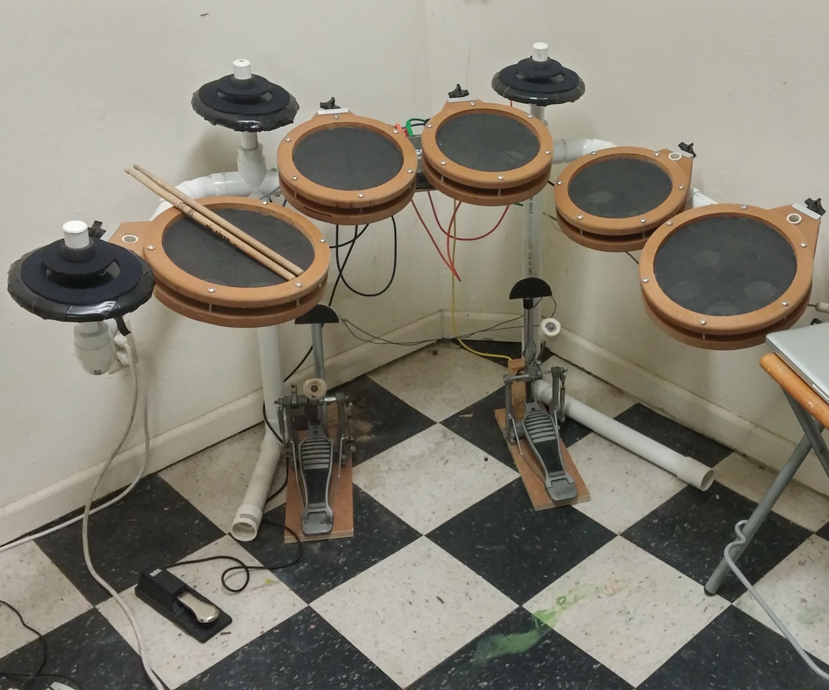 Homemade Electronic Drum Kit : 7 Steps (with Pictures) - Instructables