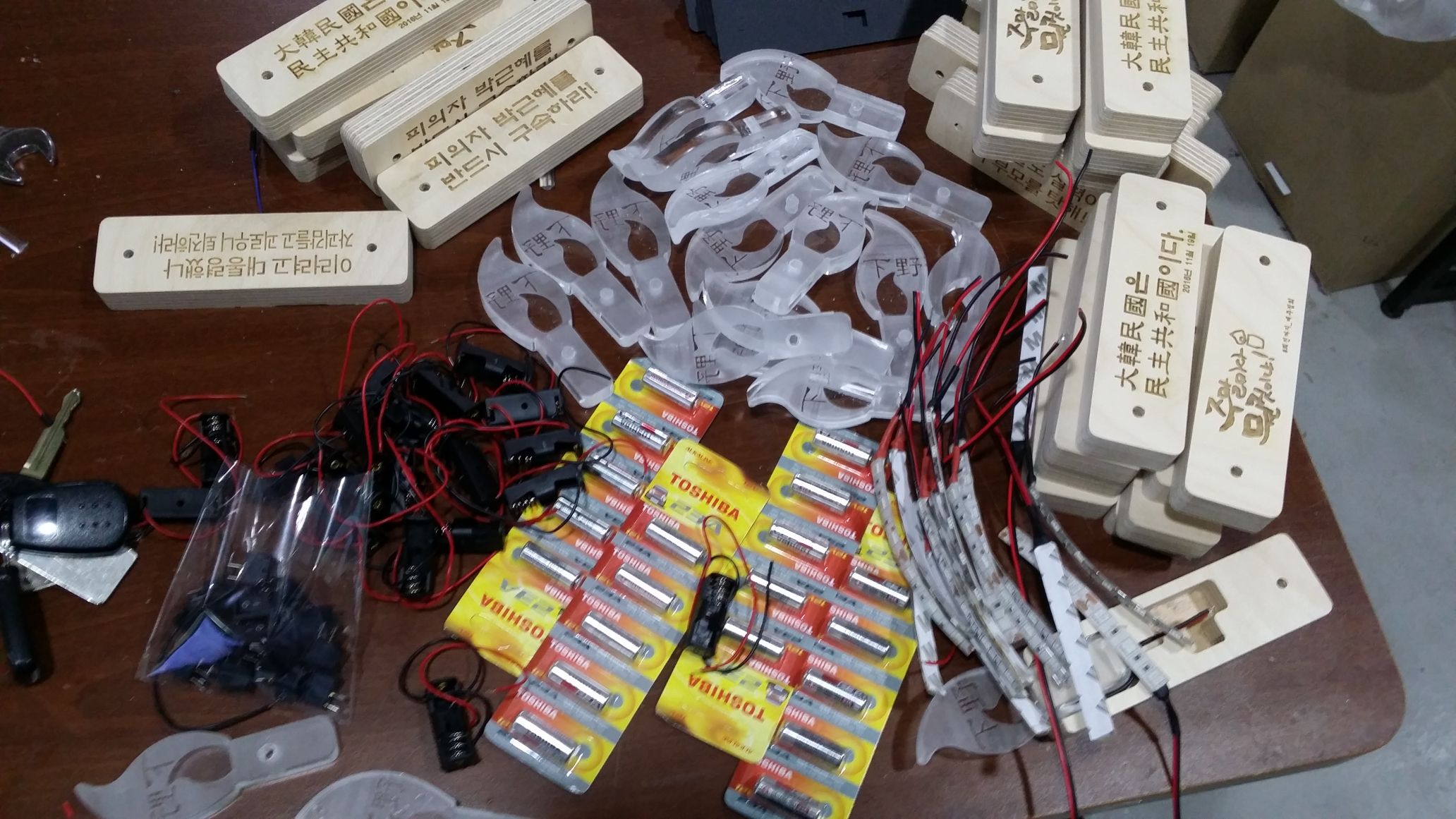 Making LED Candles(lights) for Democracy 4 Steps Instructables