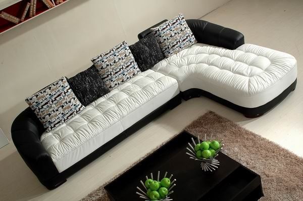 The Advantages Modern Leather Sofa