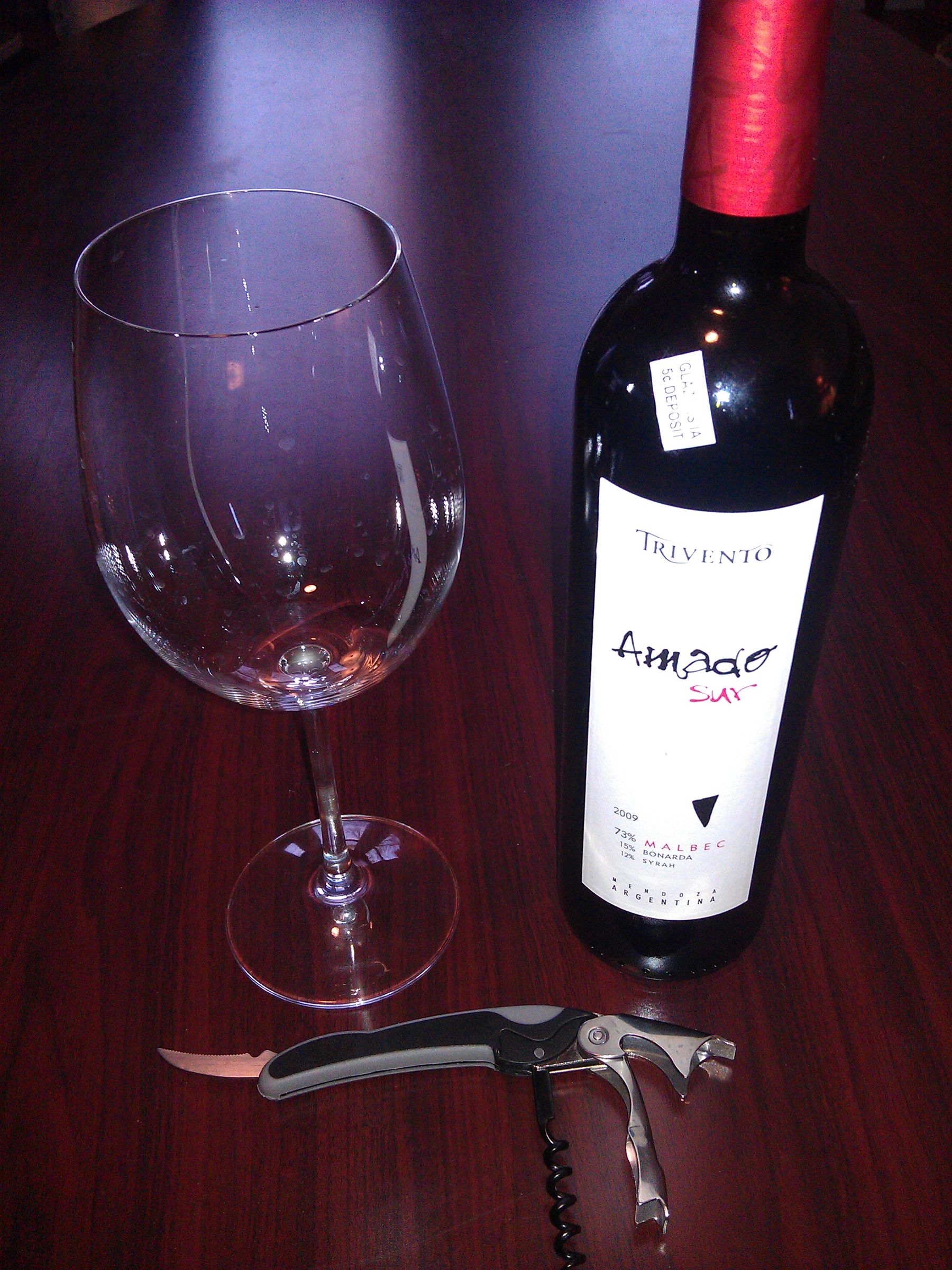 How to Open a Wine Bottle With a Two-Step Waiter's Corkscrew