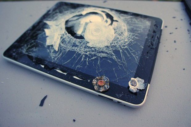 Apple IPad Shot With Gun...MUST WATCH