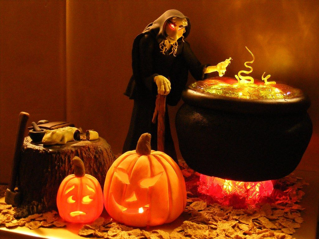 The Witch's Kitchen Cake