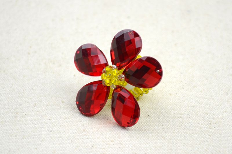 Dainty Jewelry Design-How to Make a Ring in Bloom Pattern