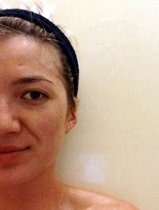 Wake Up Glowing With This $3 Detox Ritual