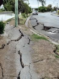 Earthquake warning device....!!!.