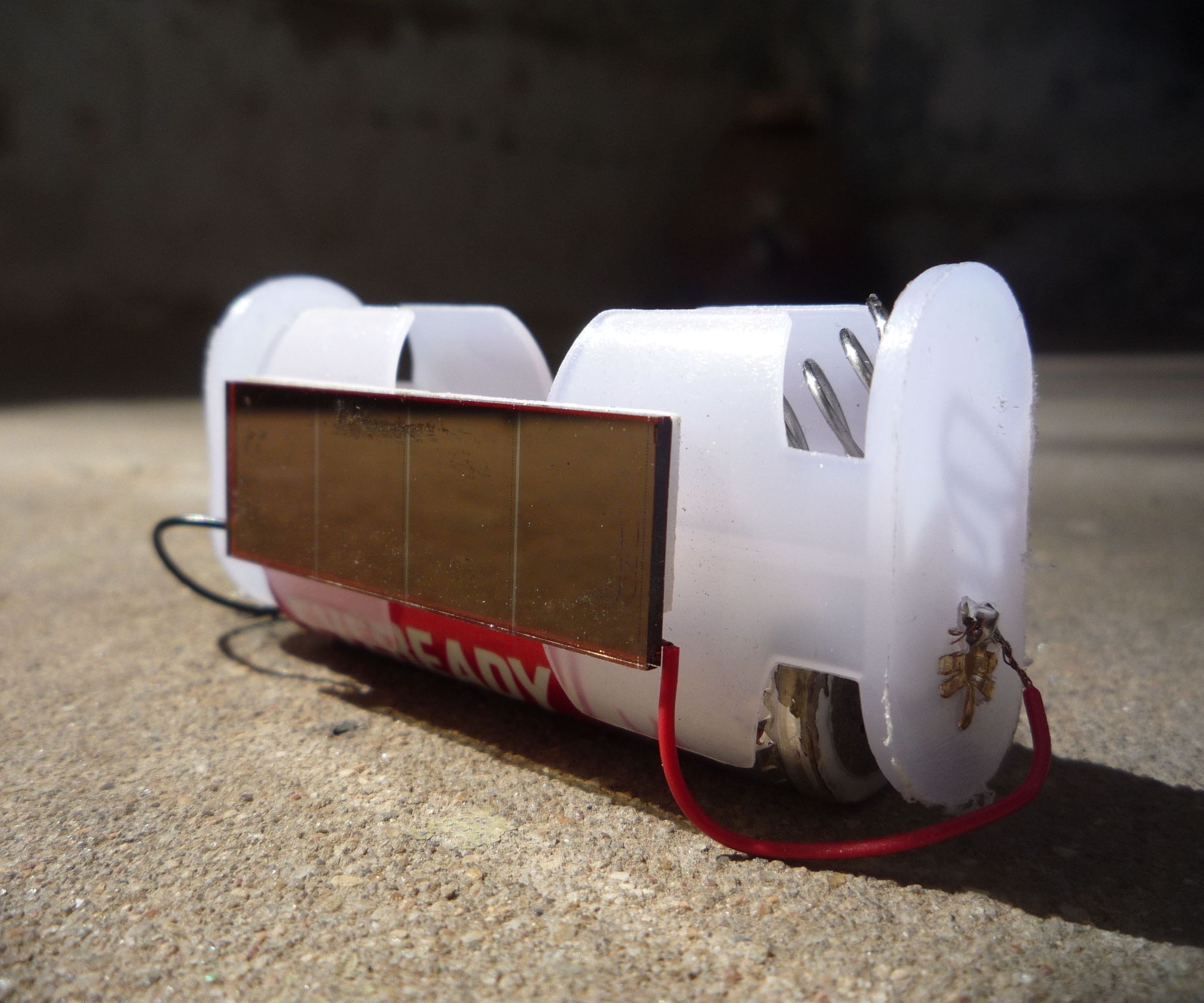 Mini Solar 1.5v Cell Charger From Useless Claculator