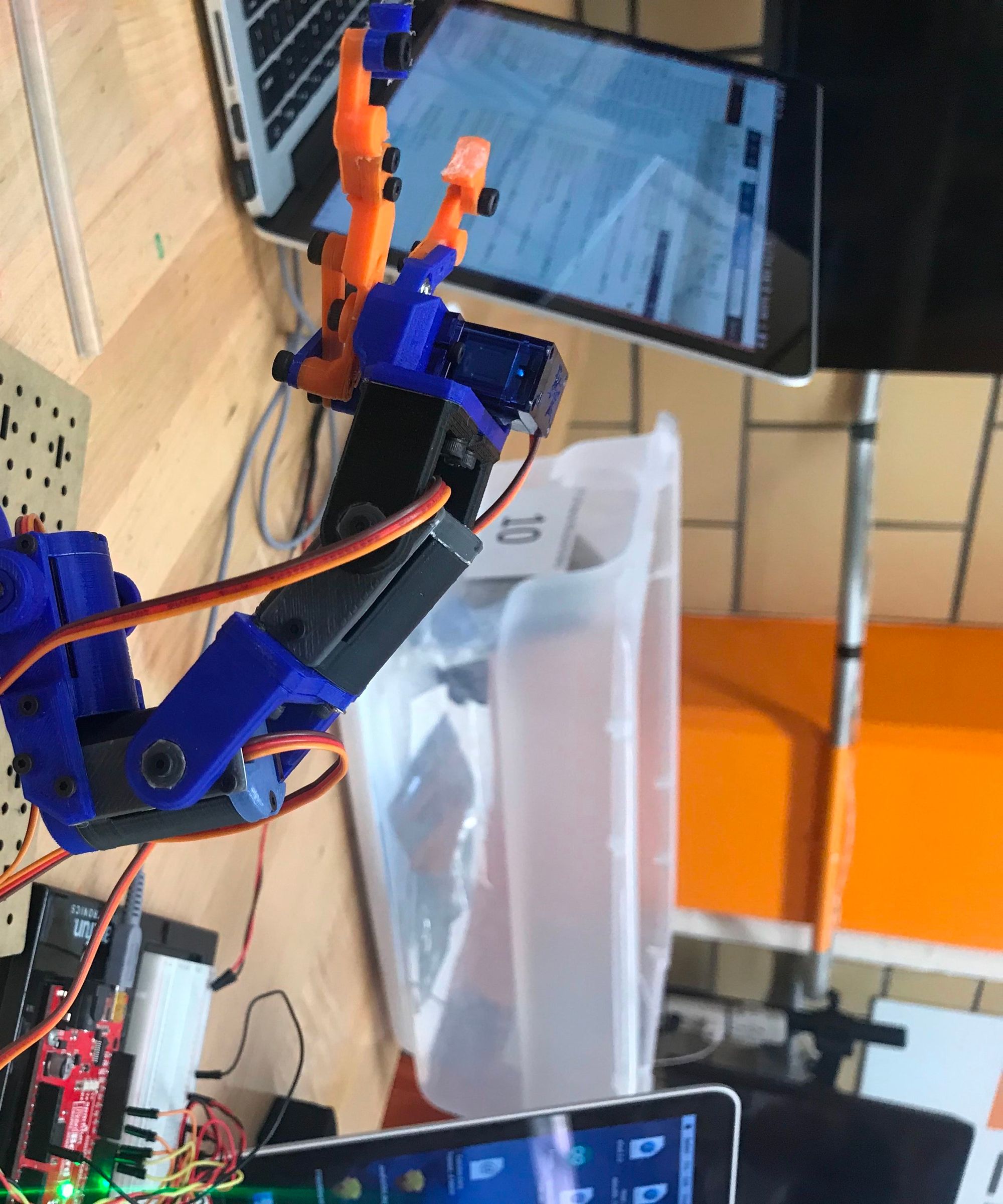 MATLAB Robotic Mixologist