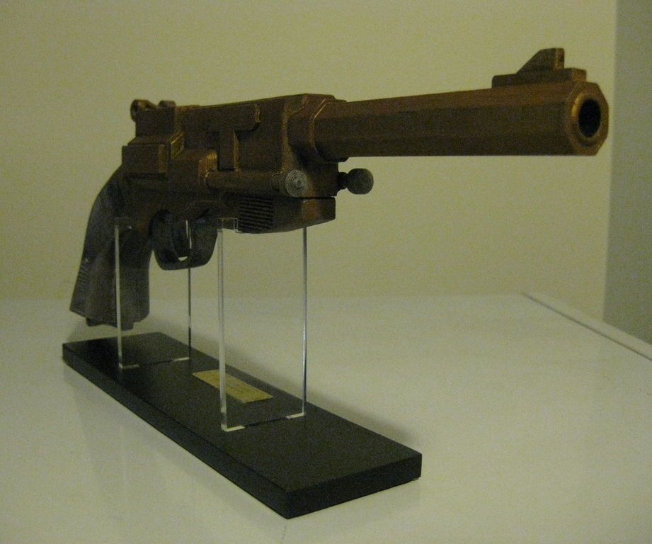 Captain Mal's  Pistol - 3D Printed and Painted Prop 